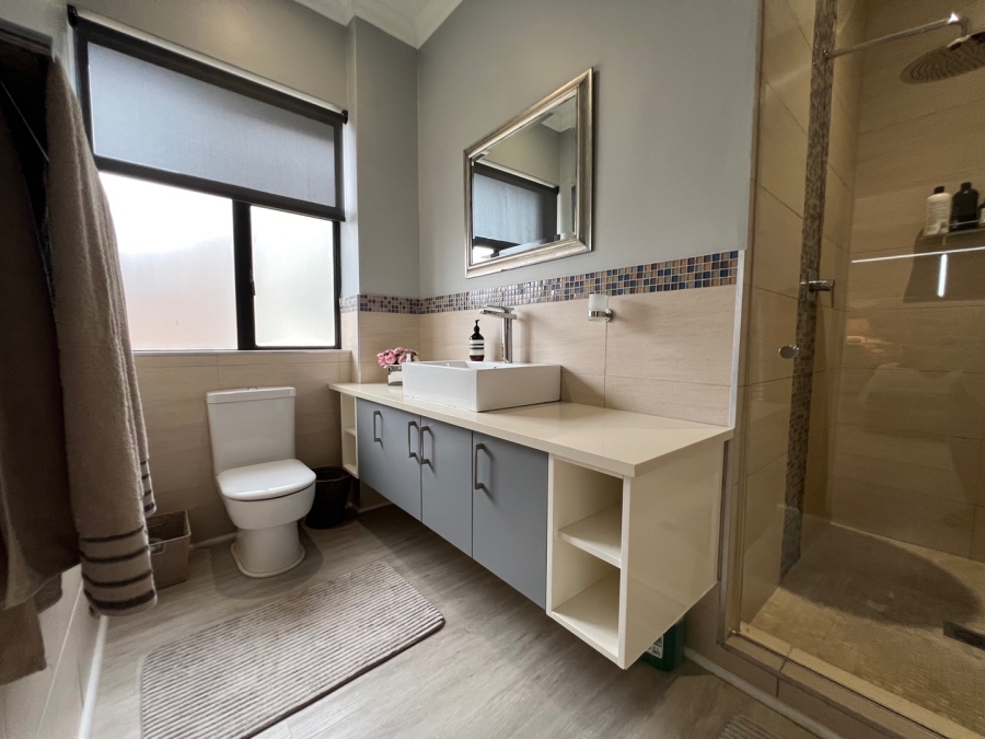 4 Bedroom Property for Sale in Oubaai Western Cape